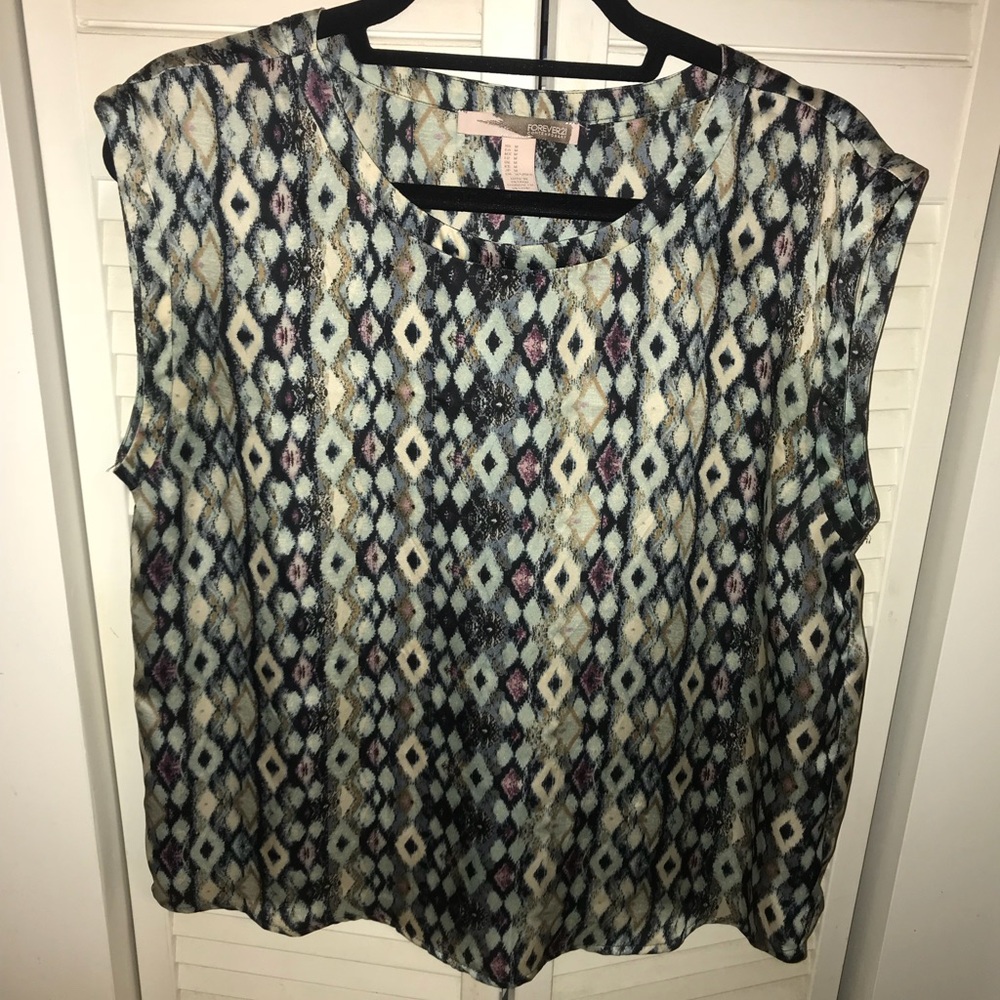 Forever 21 pattern top